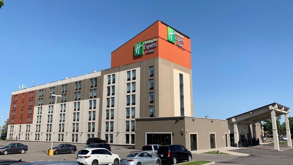 Holiday Inn Express & Suites TORONTO AIRPORT WEST Image 18